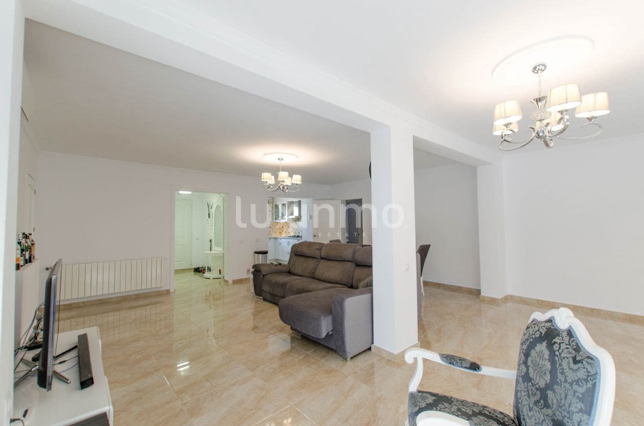 3 quarto Moradia para venda em La Nucia com piscina garagem - 640 000 € (Ref: 9474657)