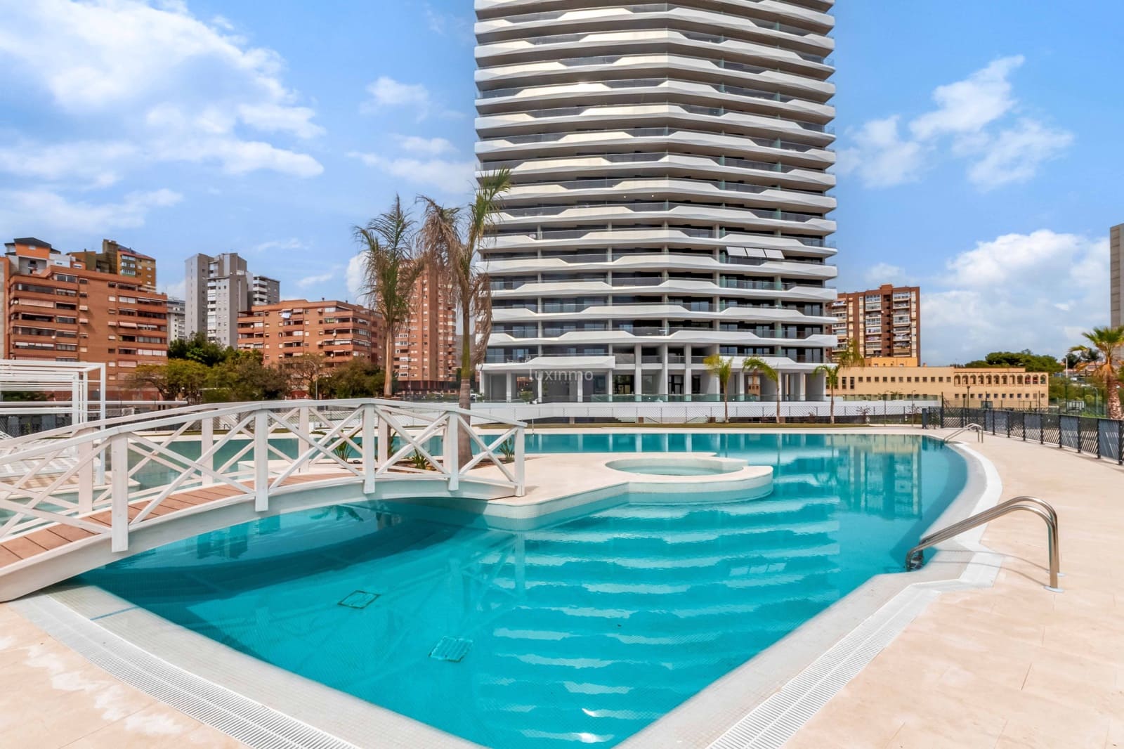2 sypialnia Apartament na sprzedaż w Benidorm z basenem garażem - 665 000 € (Ref: 9474669)