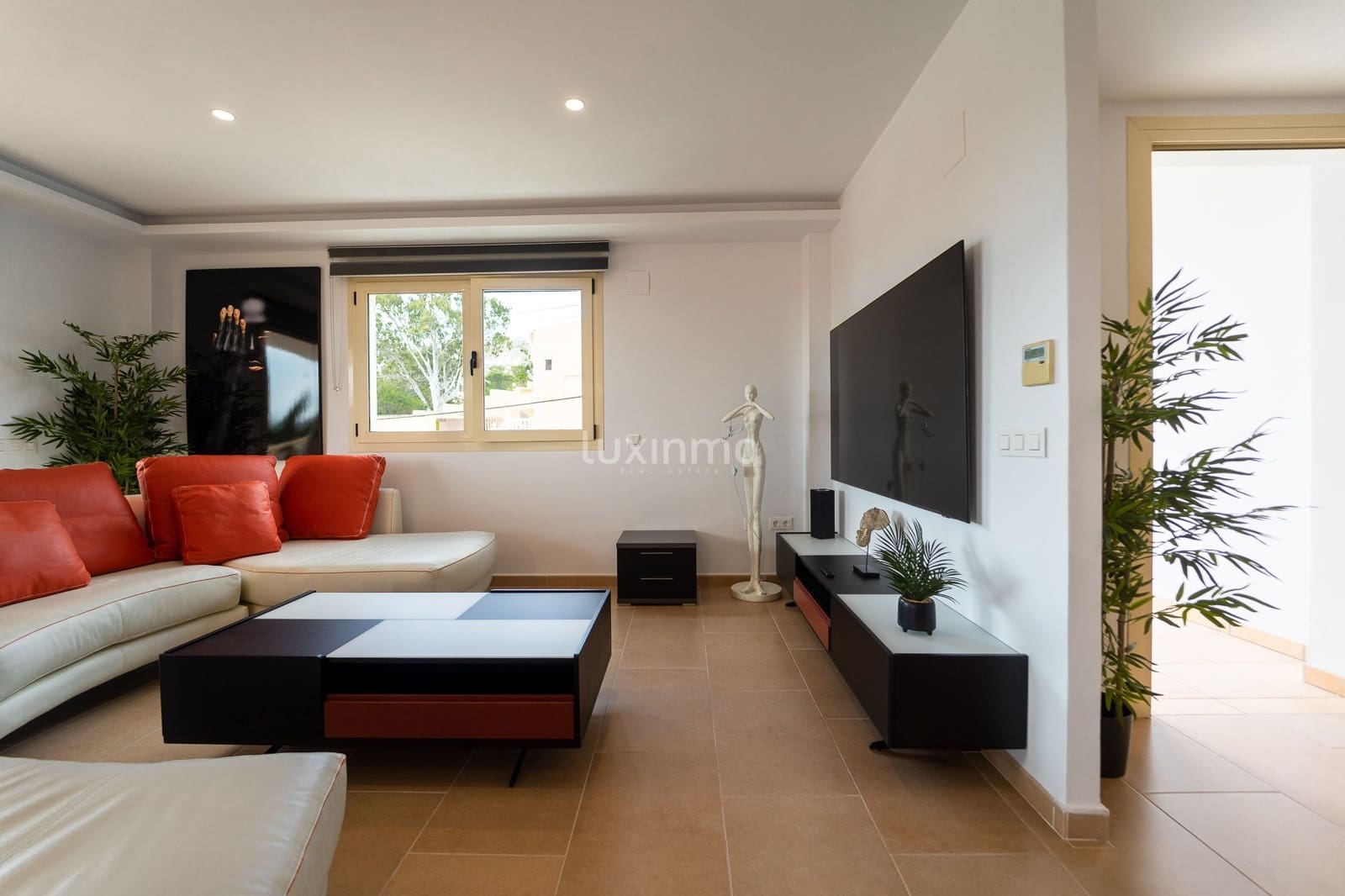 6 chambre Villa/Maison à vendre à Calpe / Calp avec piscine garage - 1 000 000 € (Ref: 9475081)