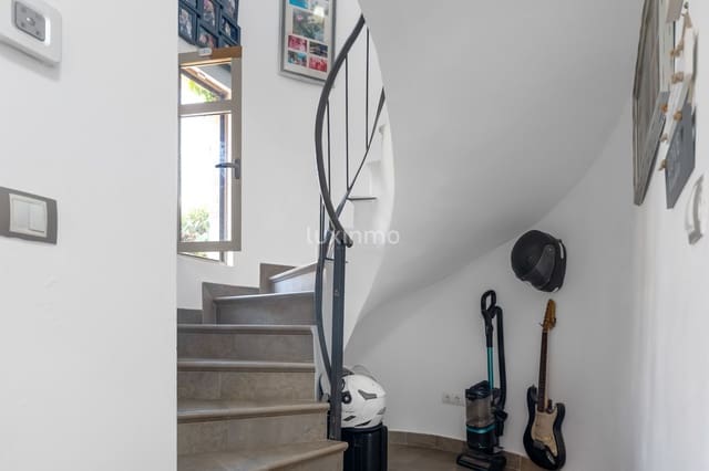 3 slaapkamer Villa te koop in Finestrat met zwembad garage - € 625.000 (Ref: 9475093)