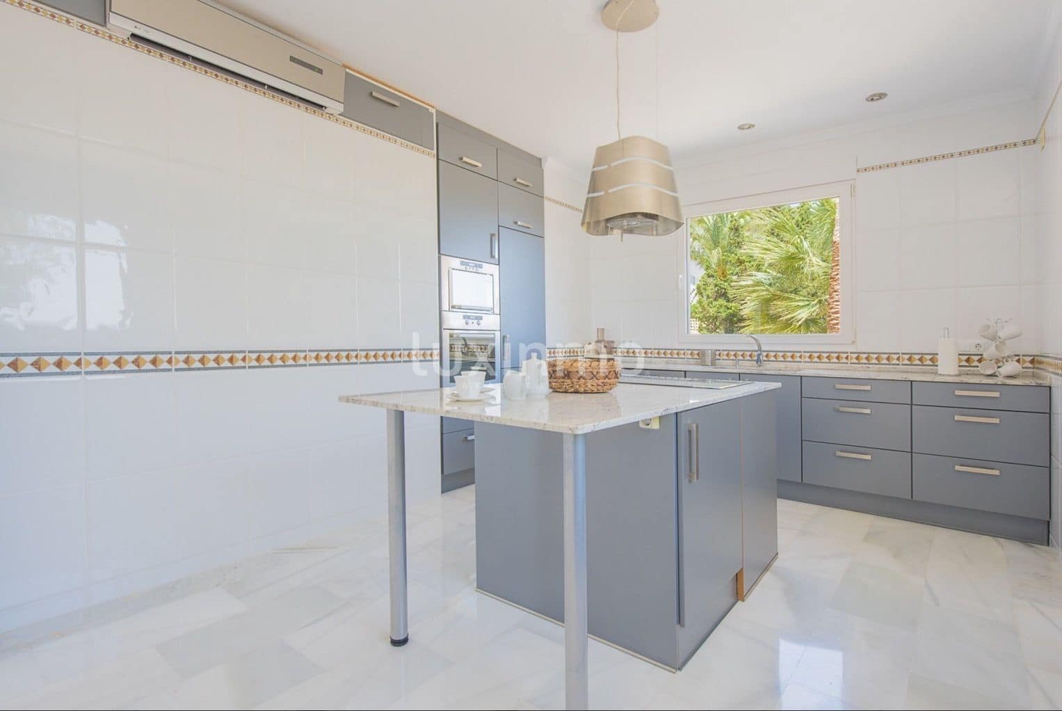 3 sovrum Villa till salu i Calpe / Calp med pool garage - 795 000 € (Ref: 9475097)