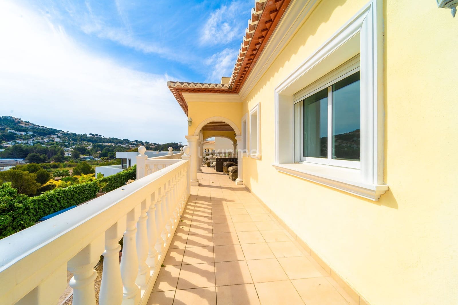 4 slaapkamer Villa te koop in Teulada met zwembad garage - € 850.000 (Ref: 9475102)