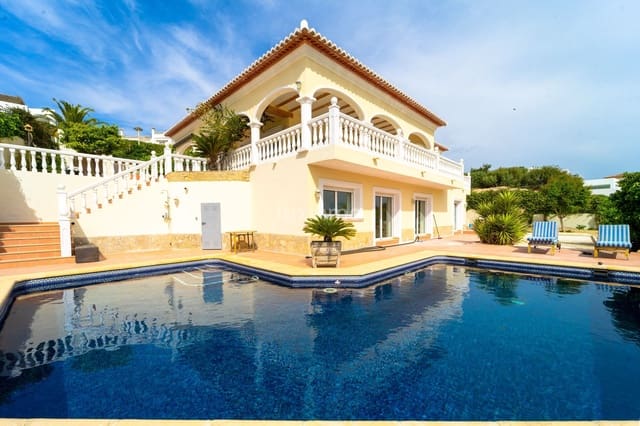 4 slaapkamer Villa te koop in Teulada Pueblo, Teulada-Moraira met zwembad garage - € 850.000 (Ref: 9475102)
