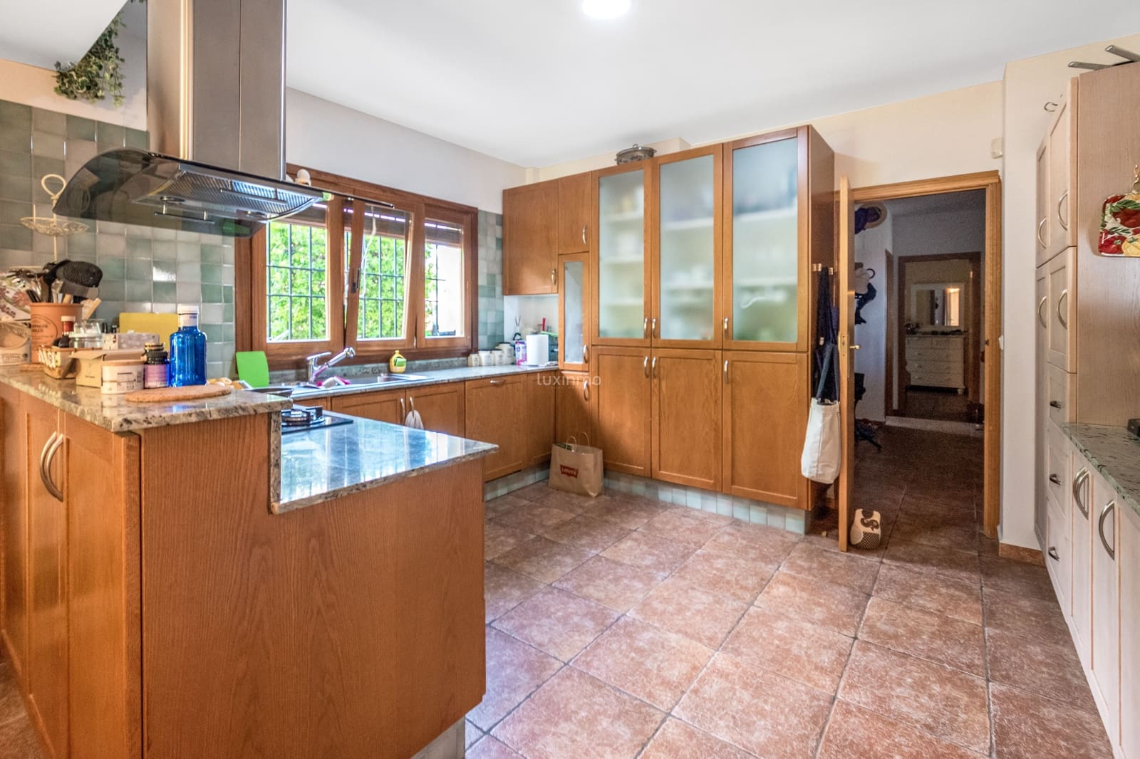 5 bedroom Villa for sale in La Nucia with garage - € 788,000 (Ref: 9475105)