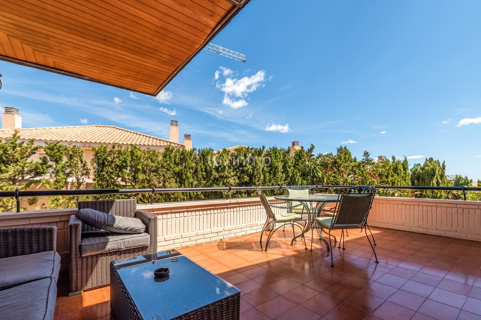 4 bedroom Villa for sale in La Nucia with pool garage - € 995,000 (Ref: 9475834)