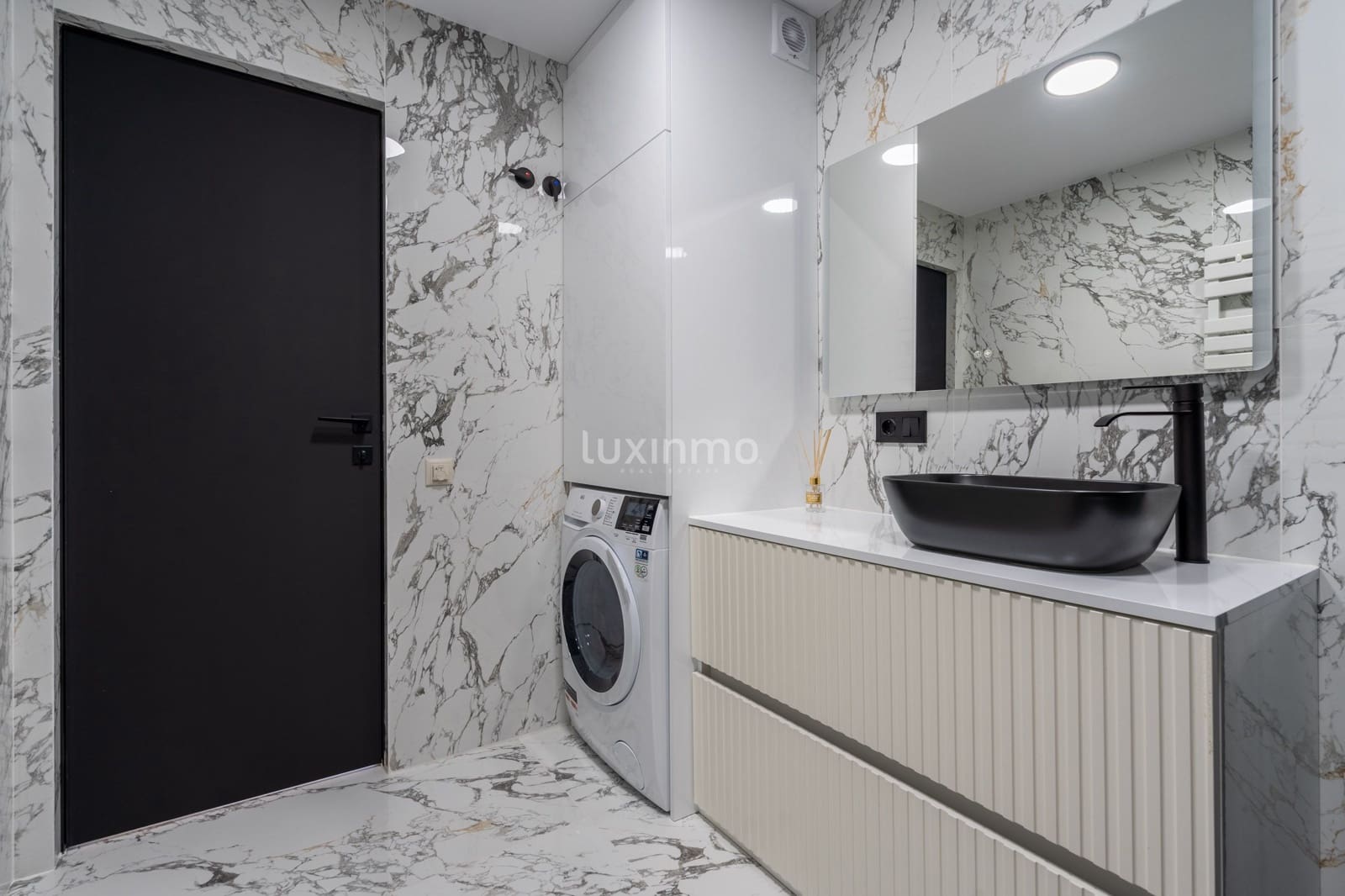 3 bedroom Apartment for sale in Alicante / Alacant city with garage - € 420,000 (Ref: 9475839)