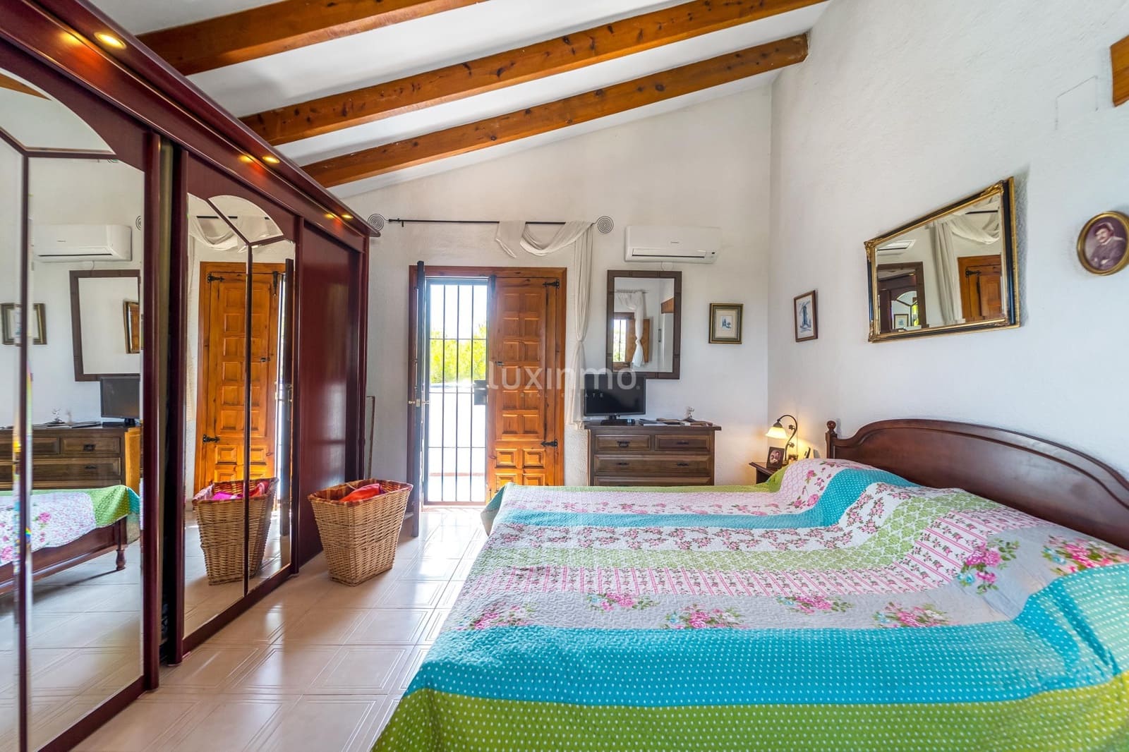 Chalet de 4 habitaciones en Javea / Xàbia en venta con piscina garaje - 749.000 € (Ref: 9475841)