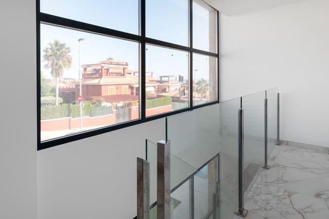 4 Zimmer Villa zu verkaufen in Finestrat mit Pool Garage - 920.000 € (Ref: 9475843)