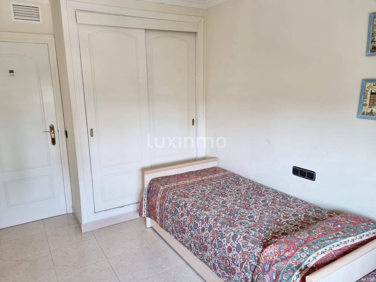 3 makuuhuone Asunto myytävänä paikassa Calpe / Calp mukana uima-altaan 
autotalli - 550 000 € (Ref: 9475846)