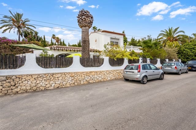 4 Zimmer Villa zu verkaufen in Moraira, Teulada-Moraira mit Pool Garage - 895.000 € (Ref: 9475848)