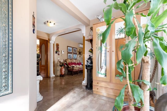 5 soveværelse Villa til salg i Alfaz del Pi / L'Alfàs del Pi med swimmingpool garage - € 650.000 (Ref: 9475855)