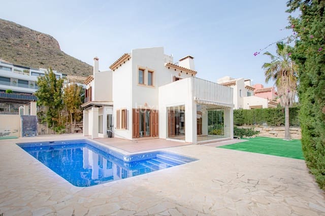 4 Zimmer Villa zu verkaufen in Finestrat mit Pool Garage - 645.000 € (Ref: 9475868)