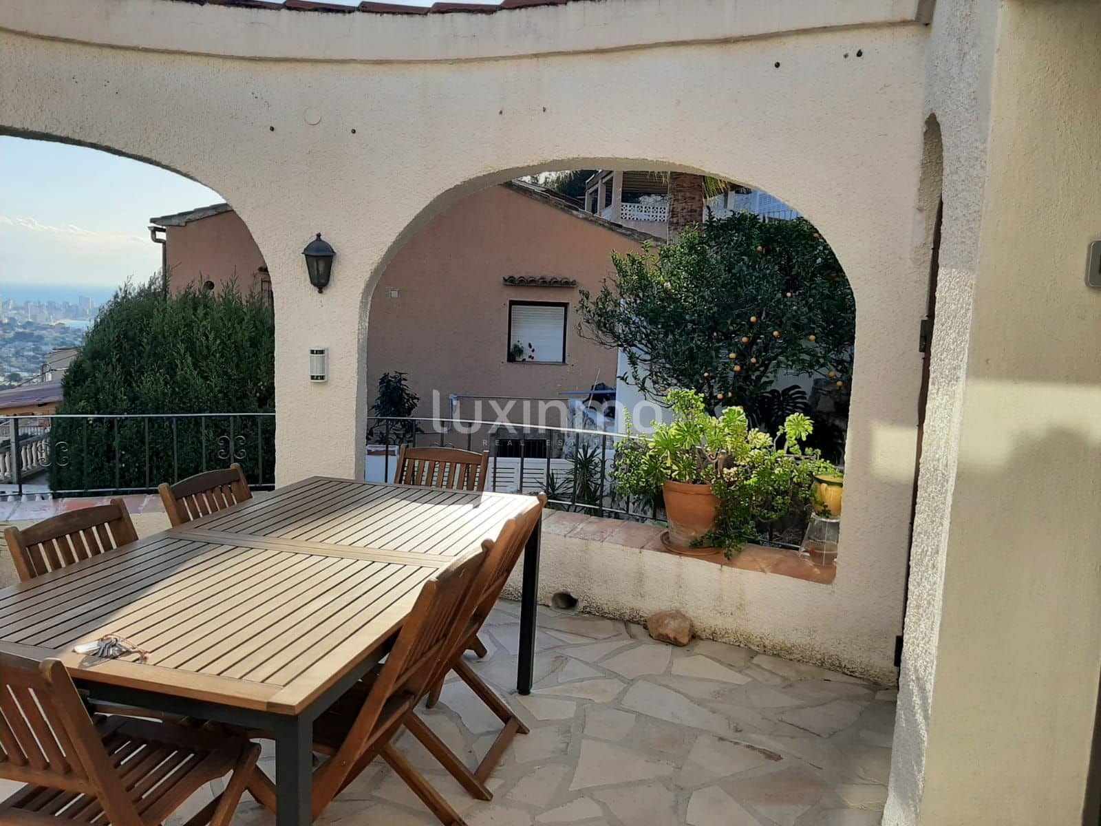 Chalet de 4 habitaciones en Calpe / Calp en venta con piscina garaje - 580.000 € (Ref: 9475877)