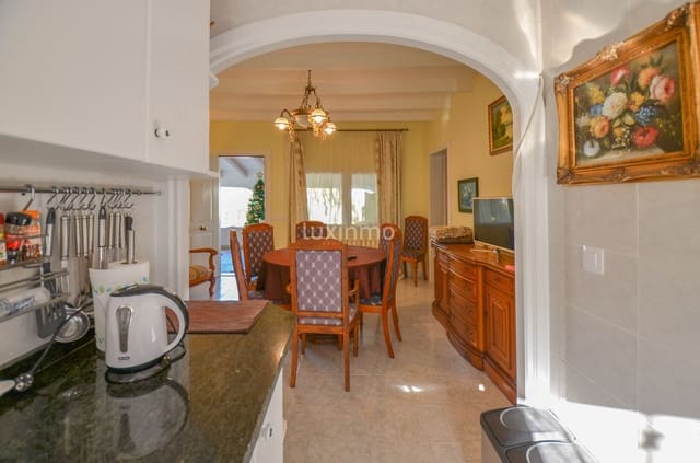 5 quarto Moradia para venda em Javea / Xàbia com piscina garagem - 950 000 € (Ref: 9475884)