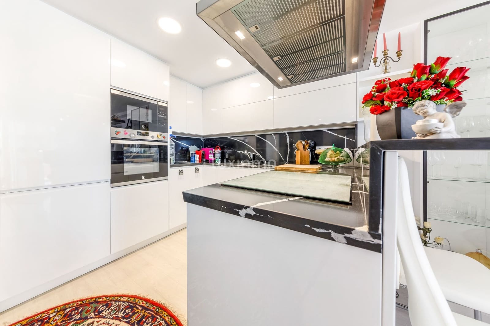 2 bedroom Apartment for sale in Altea with garage - € 380,000 (Ref: 9478620)