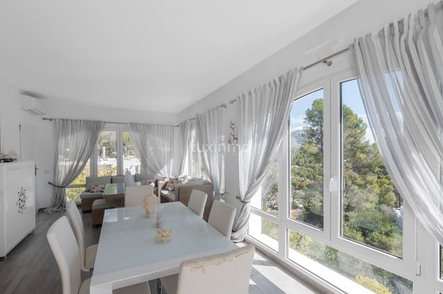 4 soveværelse Villa til salg i Altea med swimmingpool garage - € 645.000 (Ref: 9478635)