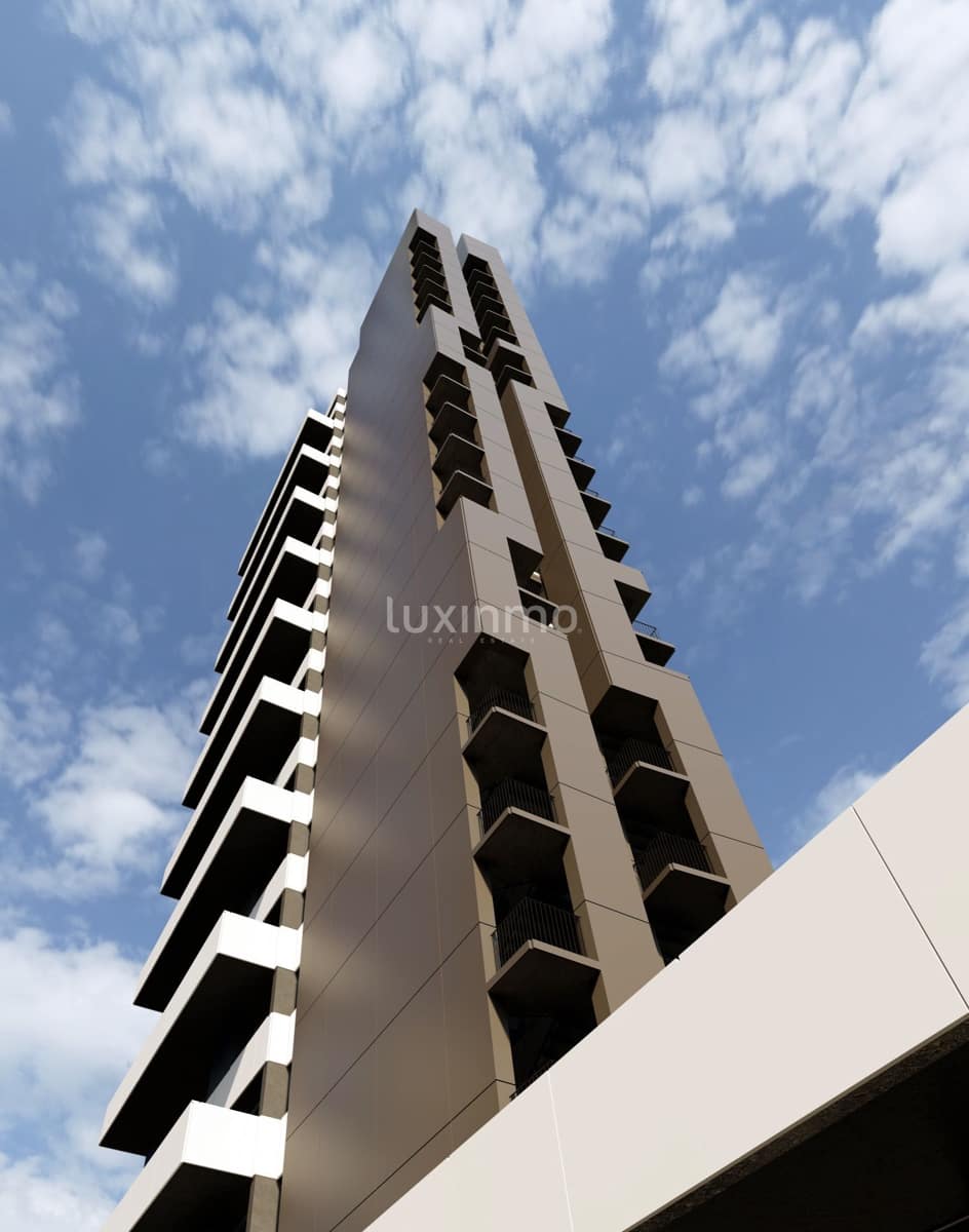 Apartamento de 3 habitaciones en Benidorm en venta con piscina - 820.000 € (Ref: 9478640)