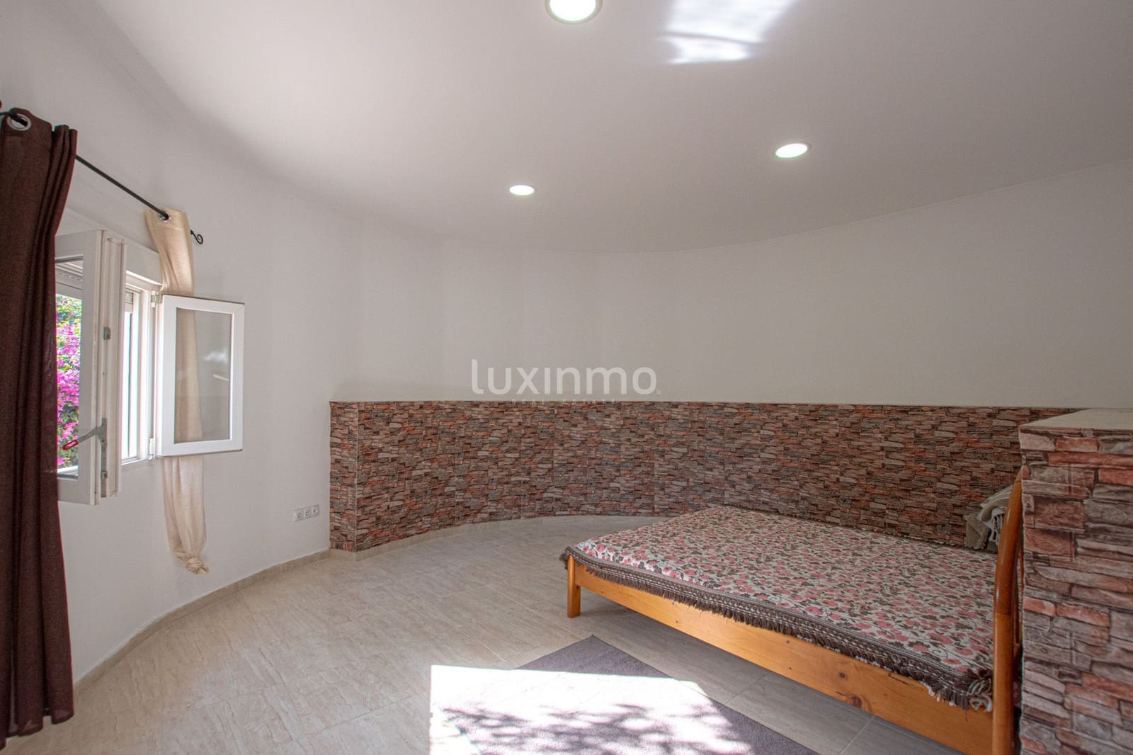 3 bedroom Villa for sale in Calpe / Calp with pool garage - € 460,000 (Ref: 9479029)