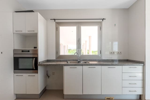 Chalet de 4 habitaciones en Altea en venta con piscina garaje - 850.000 € (Ref: 9479046)