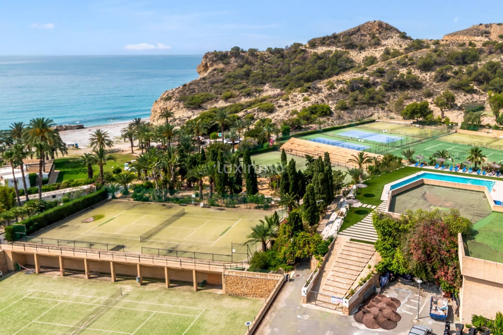 2 bedroom Apartment for sale in La Villajoyosa / Vila Joiosa with pool - € 355,000 (Ref: 9479056)