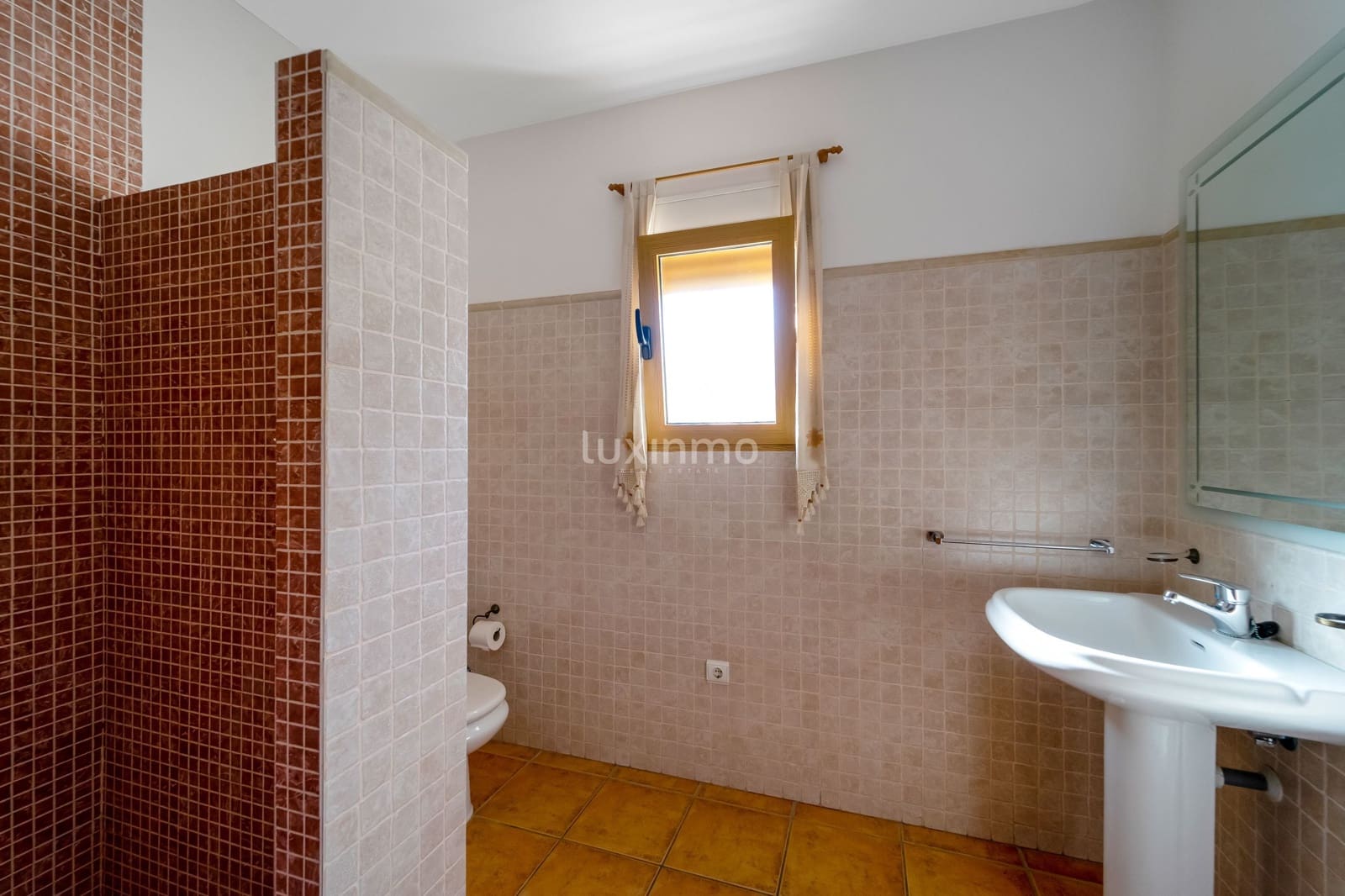 5 bedroom Villa for sale in Calpe / Calp with pool garage - € 649,000 (Ref: 9480871)