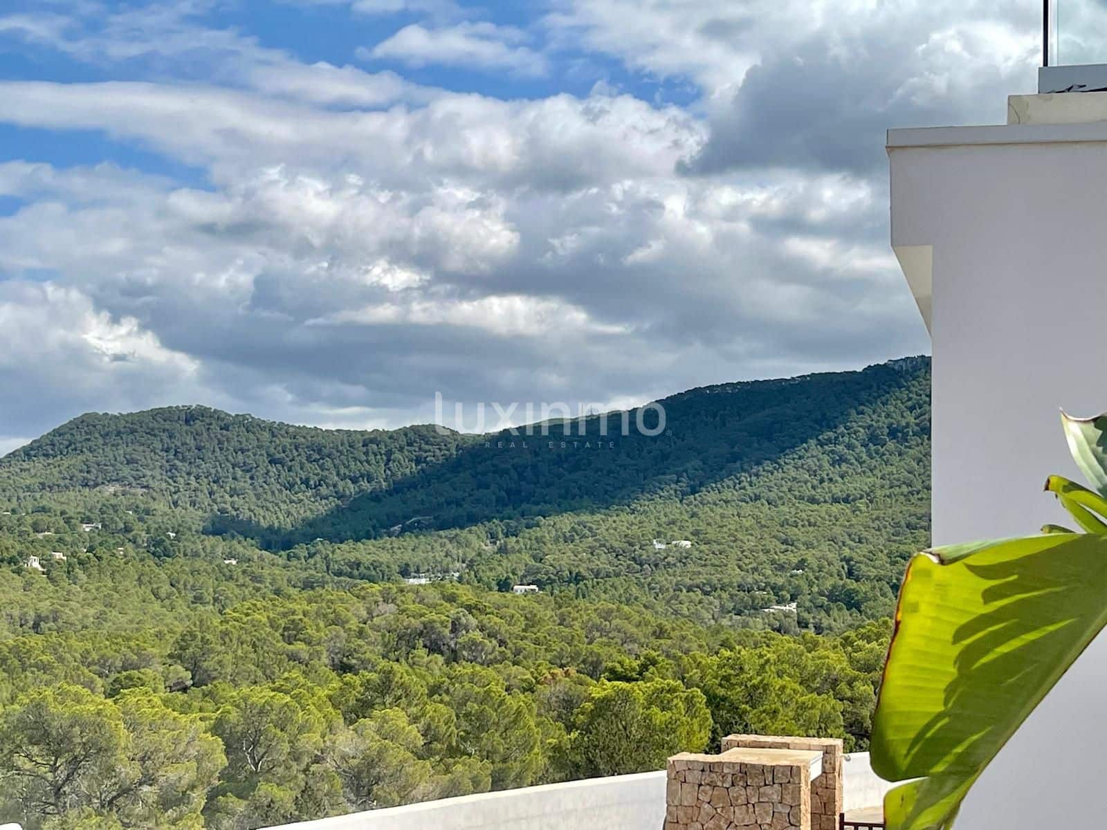 2 bedroom Apartment for sale in San Jose / Sant Josep de Sa Talaia with pool garage - € 750,000 (Ref: 9481721)