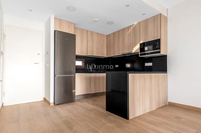 Apartamento de 2 habitaciones en Finestrat en alquiler con piscina garaje - 1.600 € (Ref: 9483945)