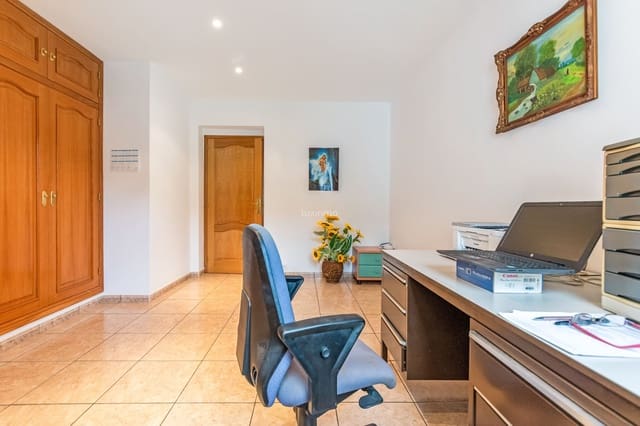 3 quarto Moradia para venda em Altea com piscina garagem - 1 100 000 € (Ref: 9484068)