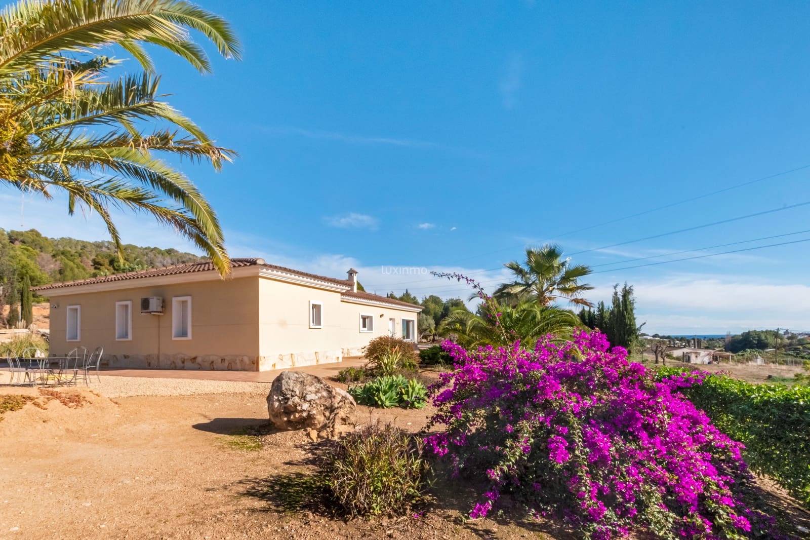 3 bedroom Villa for sale in Altea with pool garage - € 1,100,000 (Ref: 9484068)