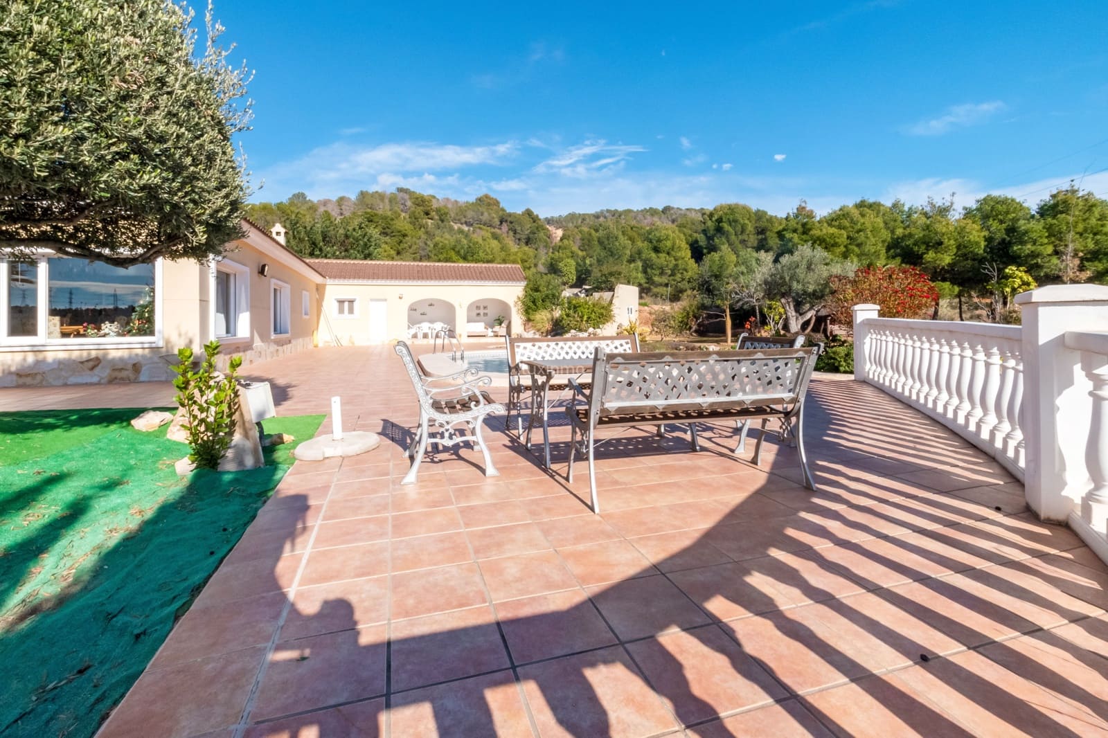 3 bedroom Villa for sale in Altea with pool garage - € 1,100,000 (Ref: 9484068)