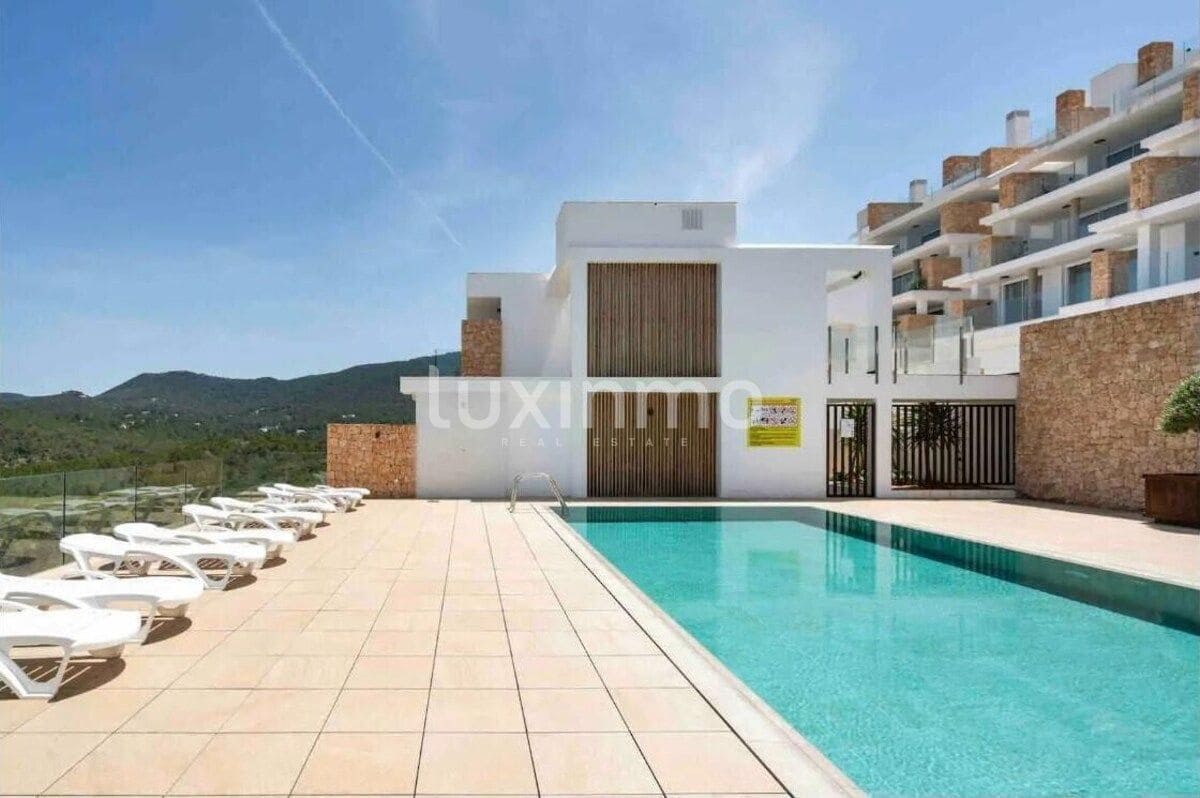 2 bedroom Apartment for sale in San Jose / Sant Josep de Sa Talaia with pool garage - € 775,000 (Ref: 9486656)