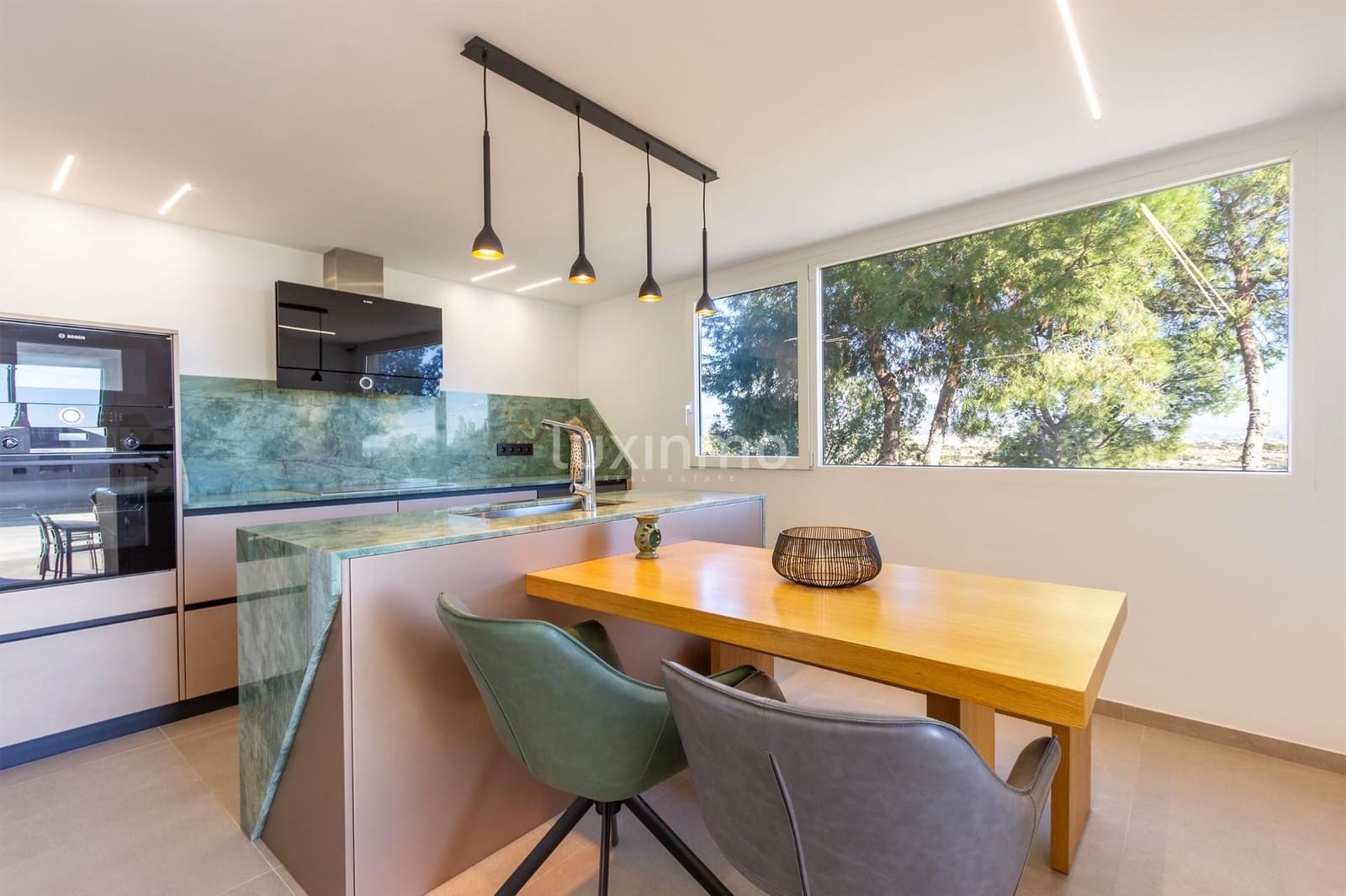 4 bedroom Villa for sale in Muchamiel / Mutxamel with pool garage - € 739,000 (Ref: 9488602)