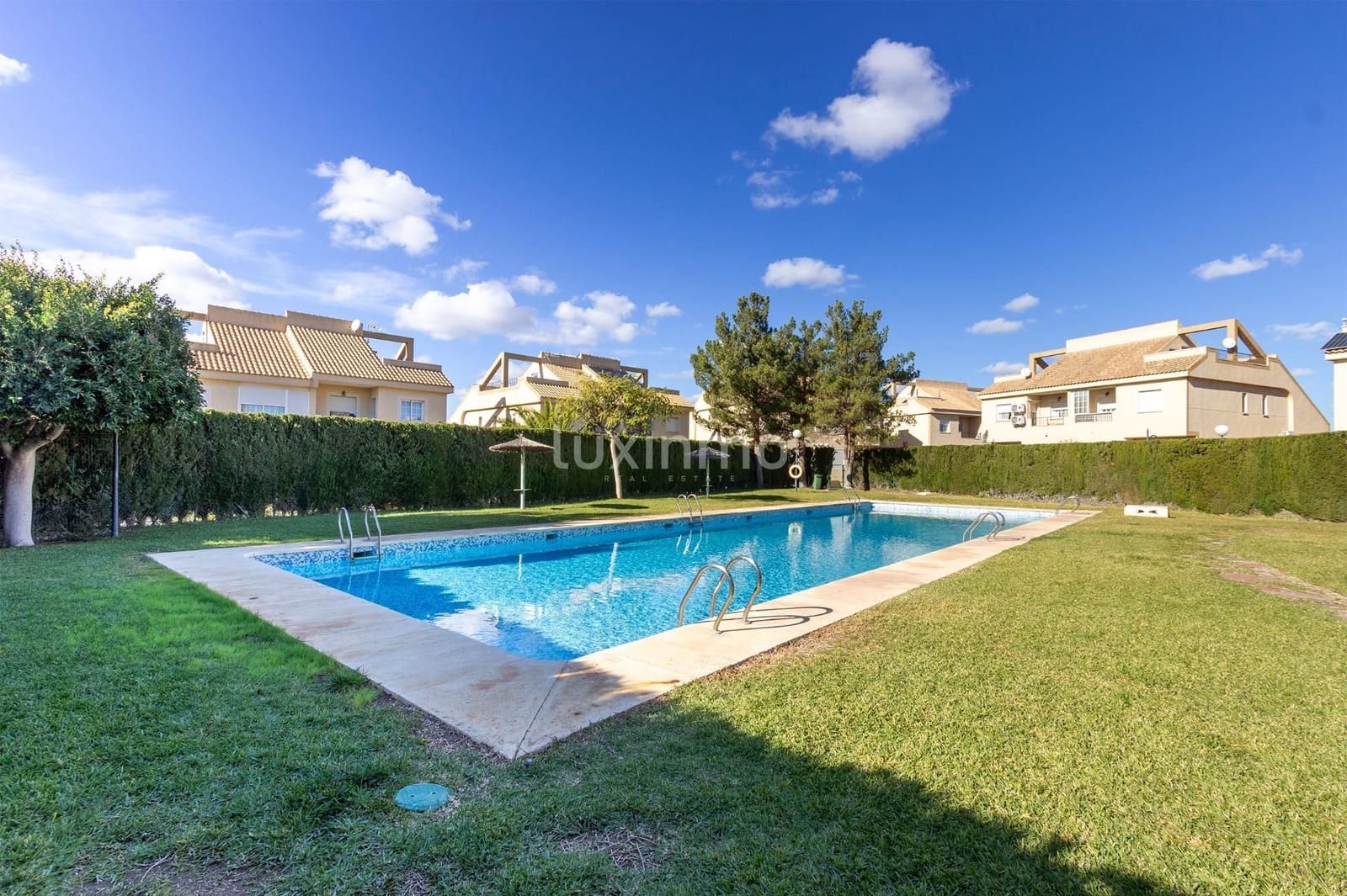 4 bedroom Villa for sale in Muchamiel / Mutxamel with pool garage - € 739,000 (Ref: 9488602)