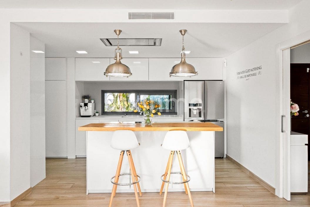 4 bedroom Villa for sale in Teulada with pool garage - € 2,350,000 (Ref: 9489826)