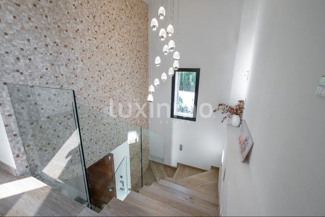 4 bedroom Villa for sale in Teulada with pool garage - € 2,350,000 (Ref: 9489826)