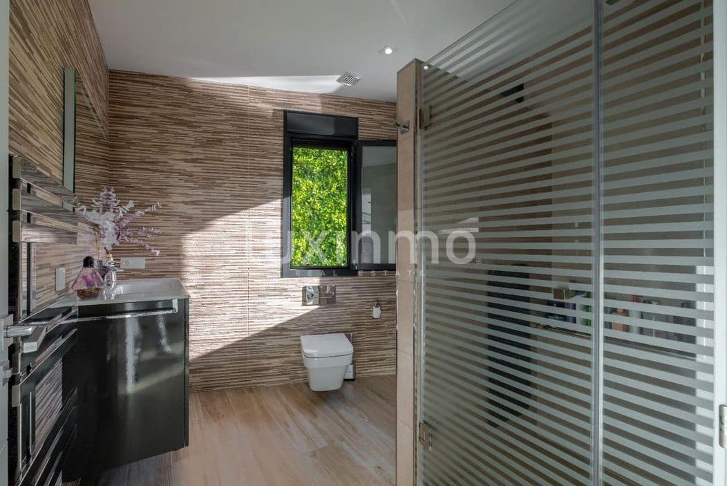 4 bedroom Villa for sale in Teulada with pool garage - € 2,350,000 (Ref: 9489826)