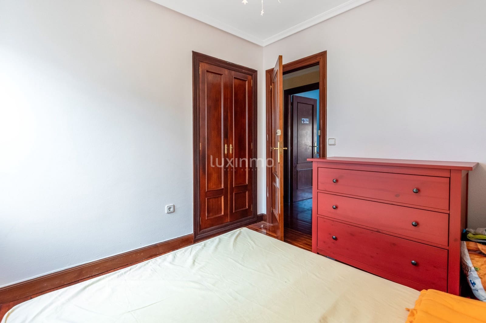 5 bedroom Villa for sale in Alfaz del Pi / L'Alfas del Pi with pool - € 540,000 (Ref: 9494207)