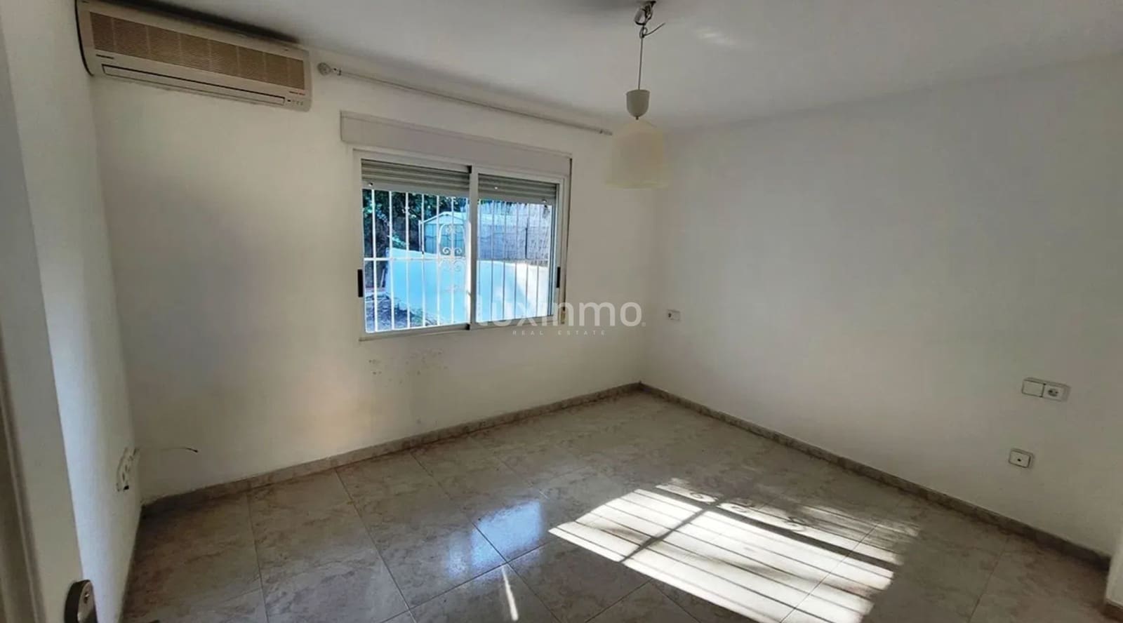 3 bedroom Villa for sale in Alfaz del Pi / L'Alfas del Pi with garage - € 525,000 (Ref: 9496736)