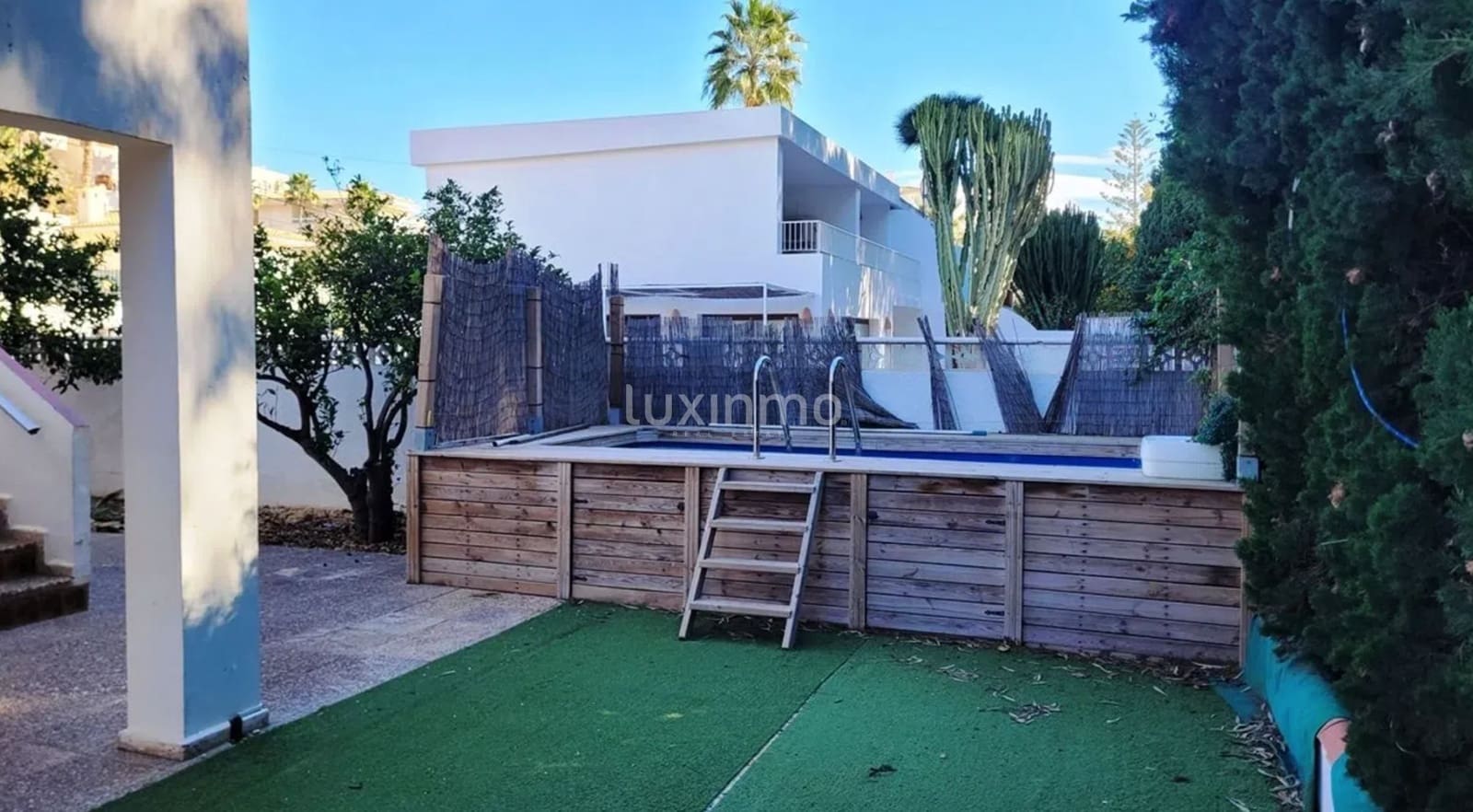 3 bedroom Villa for sale in Alfaz del Pi / L'Alfas del Pi with garage - € 525,000 (Ref: 9496736)