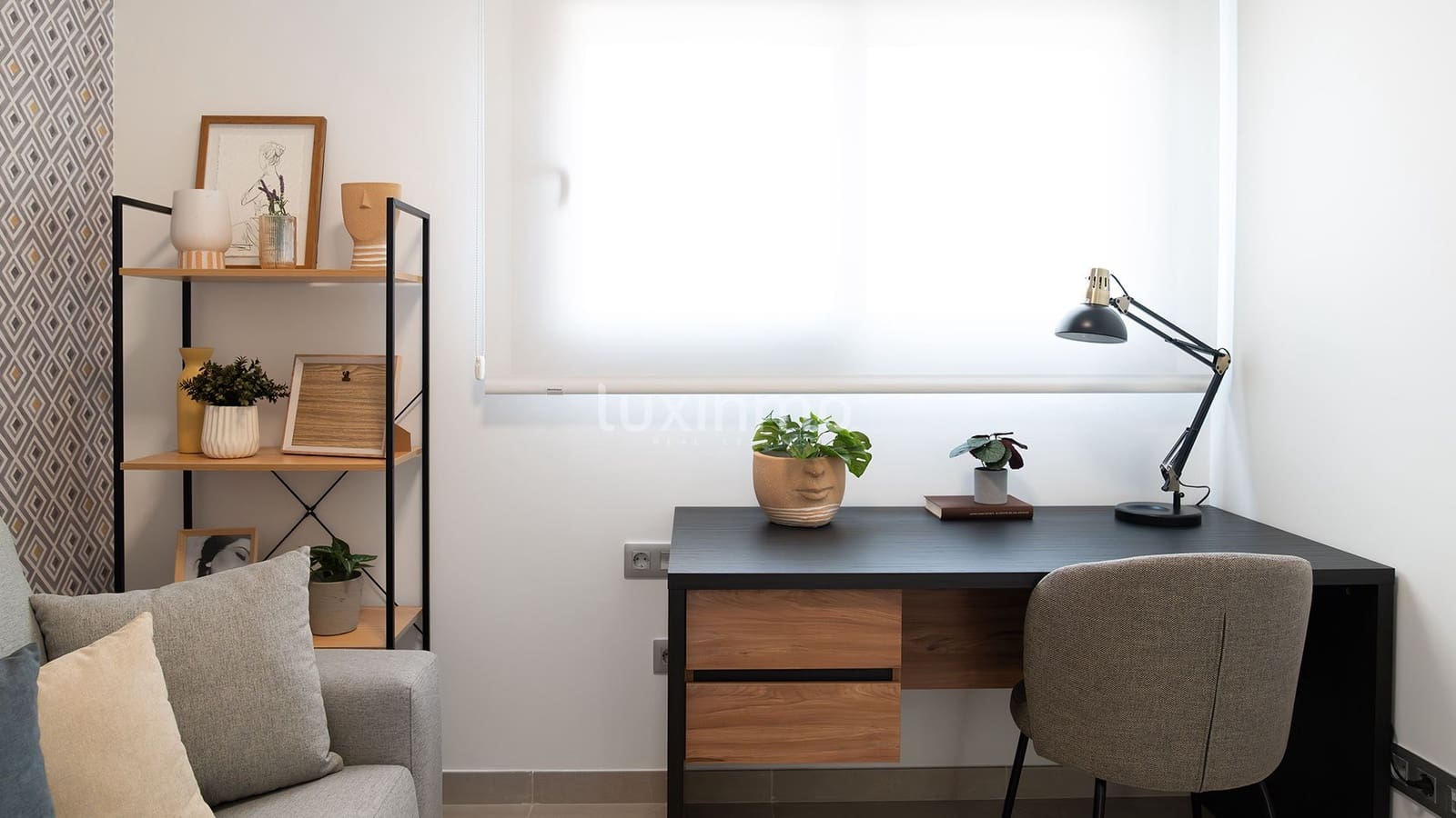 2 bedroom Apartment for sale in Benidorm with pool garage - € 640,000 (Ref: 9496750)