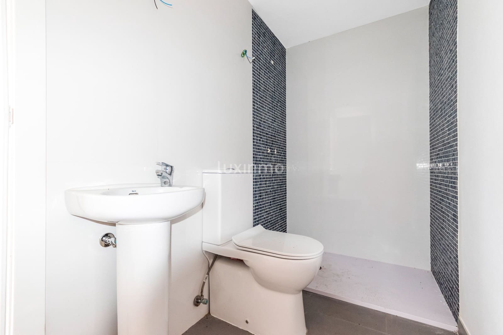 4 bedroom Villa for sale in La Nucia with garage - € 950,000 (Ref: 9496754)