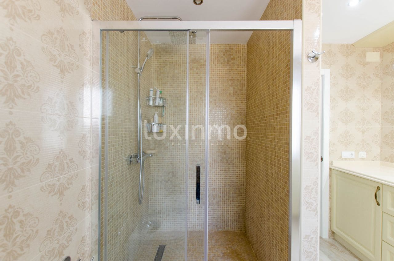 3 bedroom Villa for sale in La Nucia with pool garage - € 640,000 (Ref: 9496765)