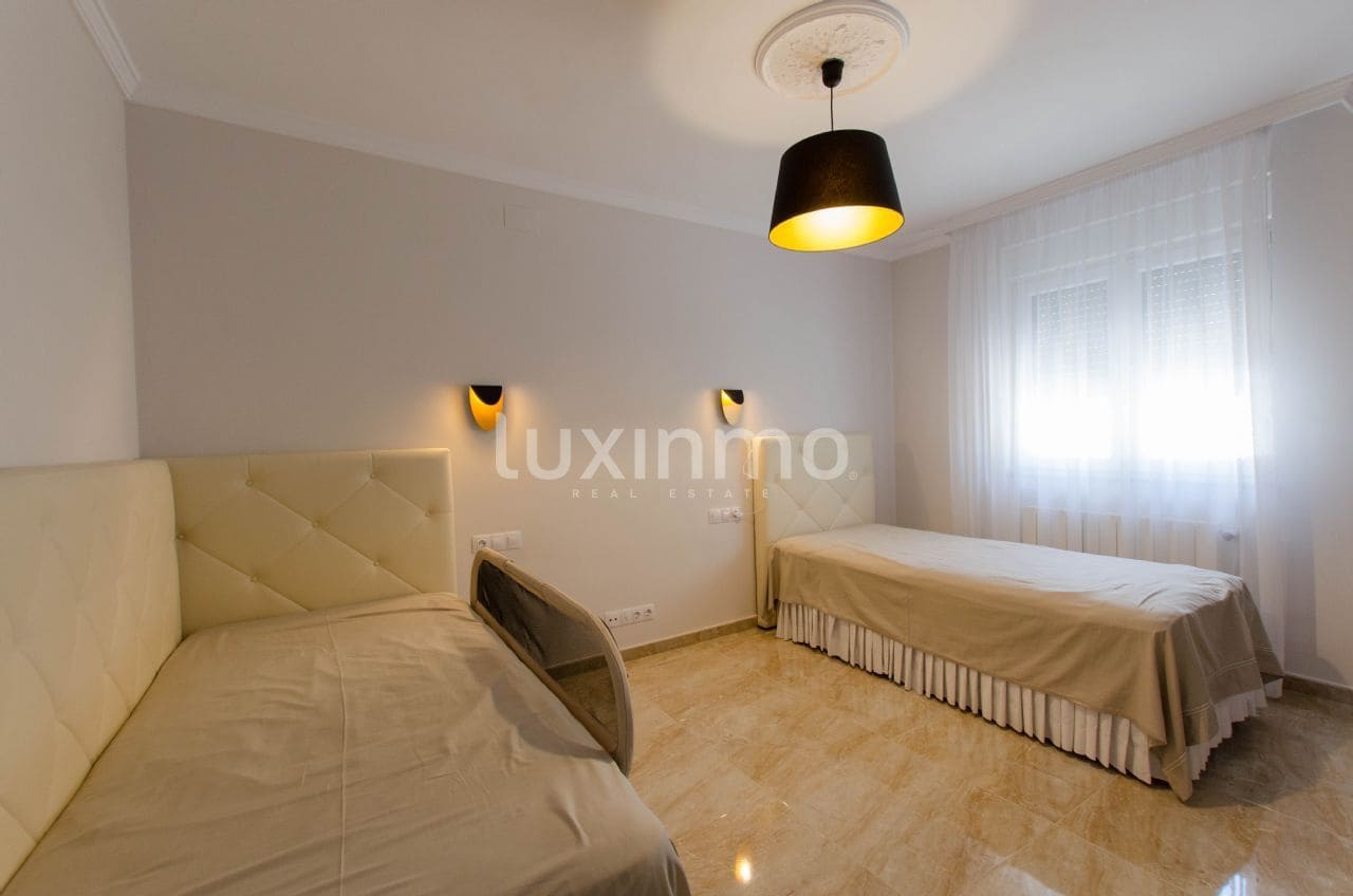 3 bedroom Villa for sale in La Nucia with pool garage - € 640,000 (Ref: 9496765)