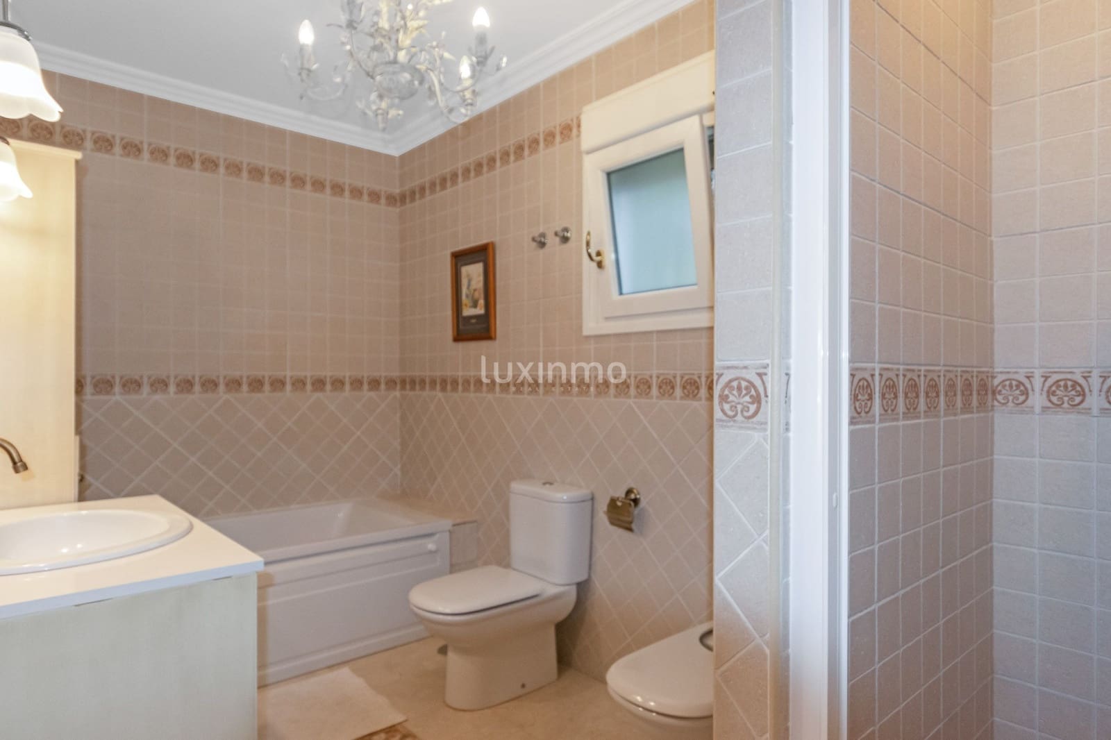 3 bedroom Villa for sale in Altea with pool garage - € 791,000 (Ref: 9496772)