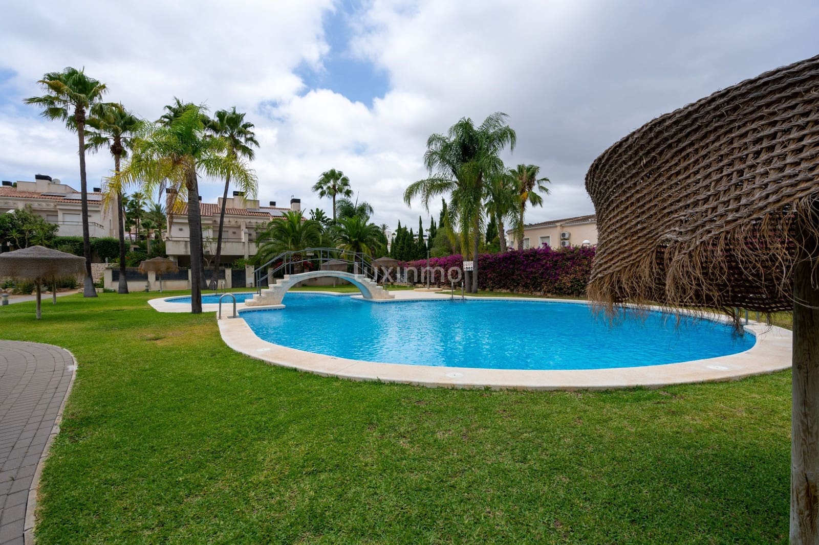 4 bedroom Villa for sale in Teulada with pool garage - € 460,000 (Ref: 9499590)