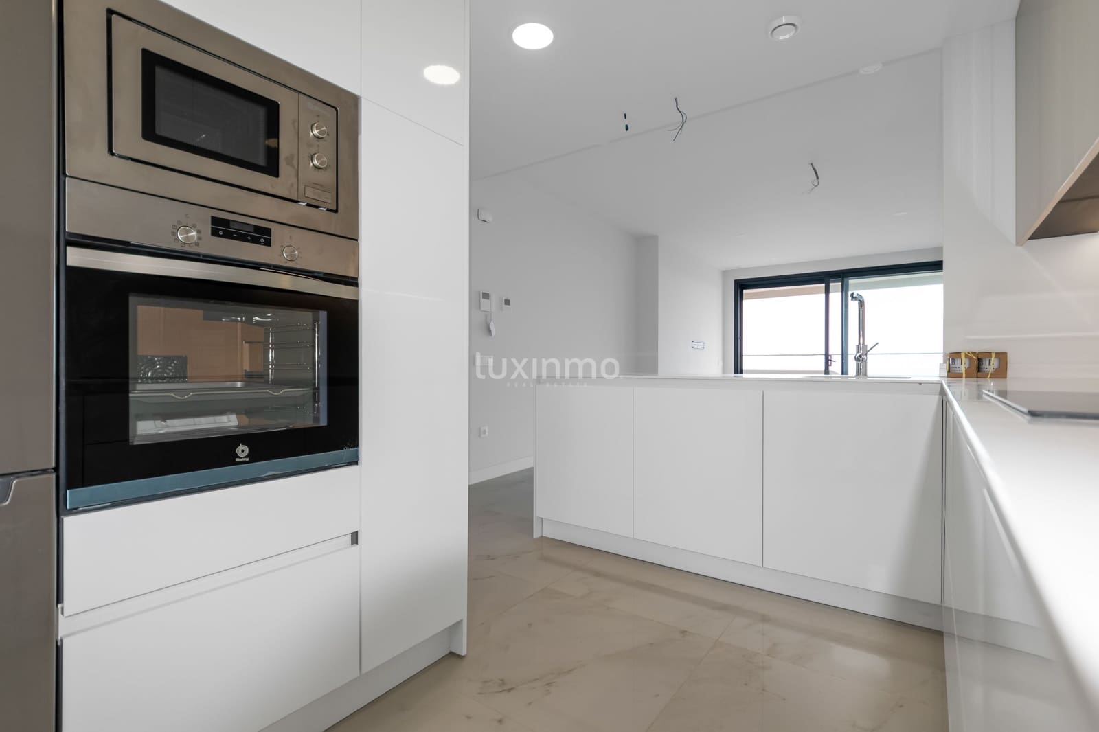 3 bedroom Apartment for sale in Benidorm with pool garage - € 670,000 (Ref: 9499591)