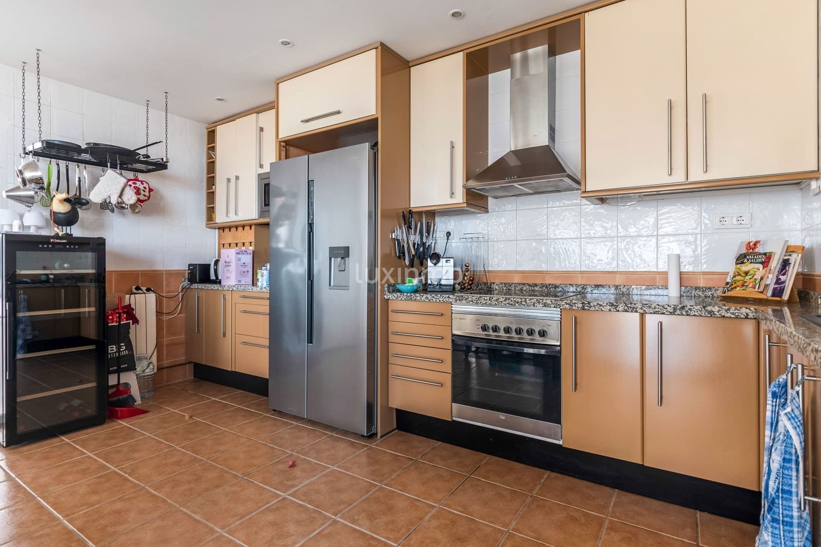 3 bedroom Villa for sale in Altea with pool garage - € 775,000 (Ref: 9499598)