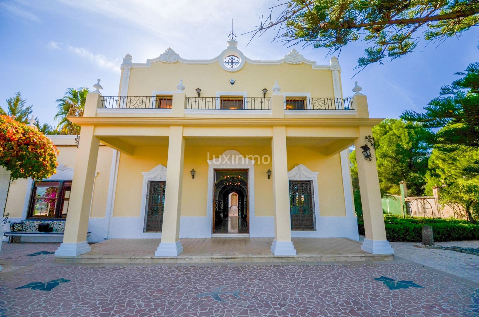 7 bedroom Villa for sale in Pego with pool garage - € 995,000 (Ref: 9499610)