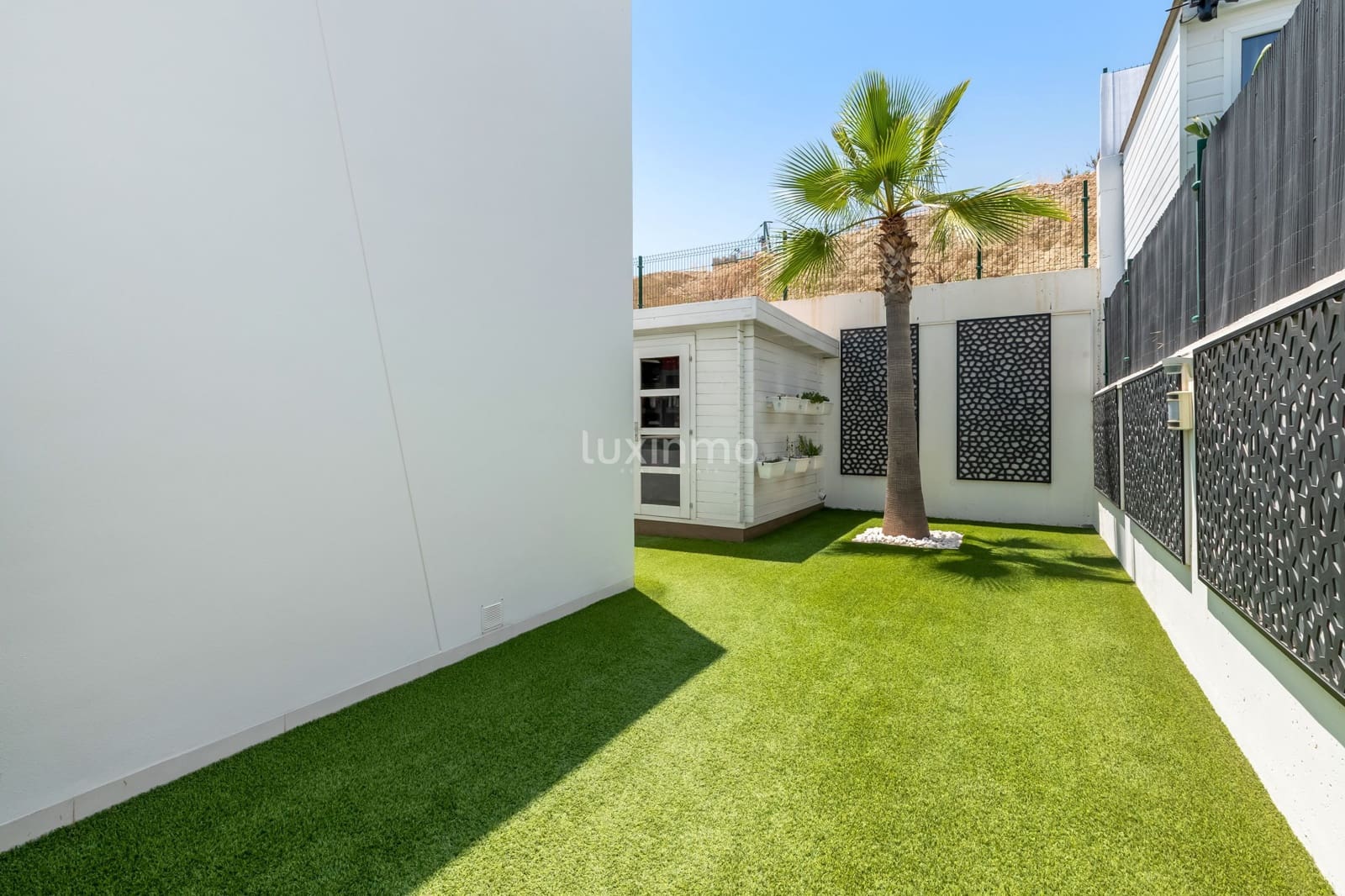 2 bedroom Villa for sale in Finestrat with pool garage - € 680,000 (Ref: 9499615)