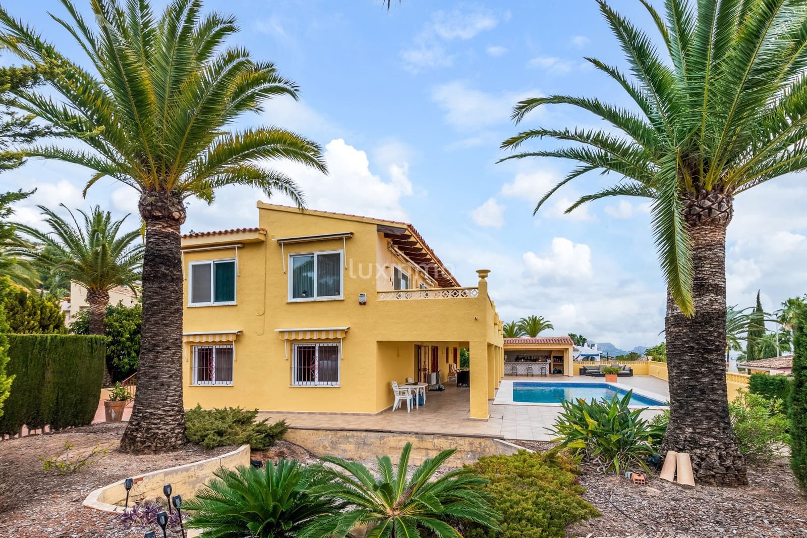 5 bedroom Villa for sale in Alfaz del Pi / L'Alfas del Pi with pool garage - € 725,000 (Ref: 9501013)